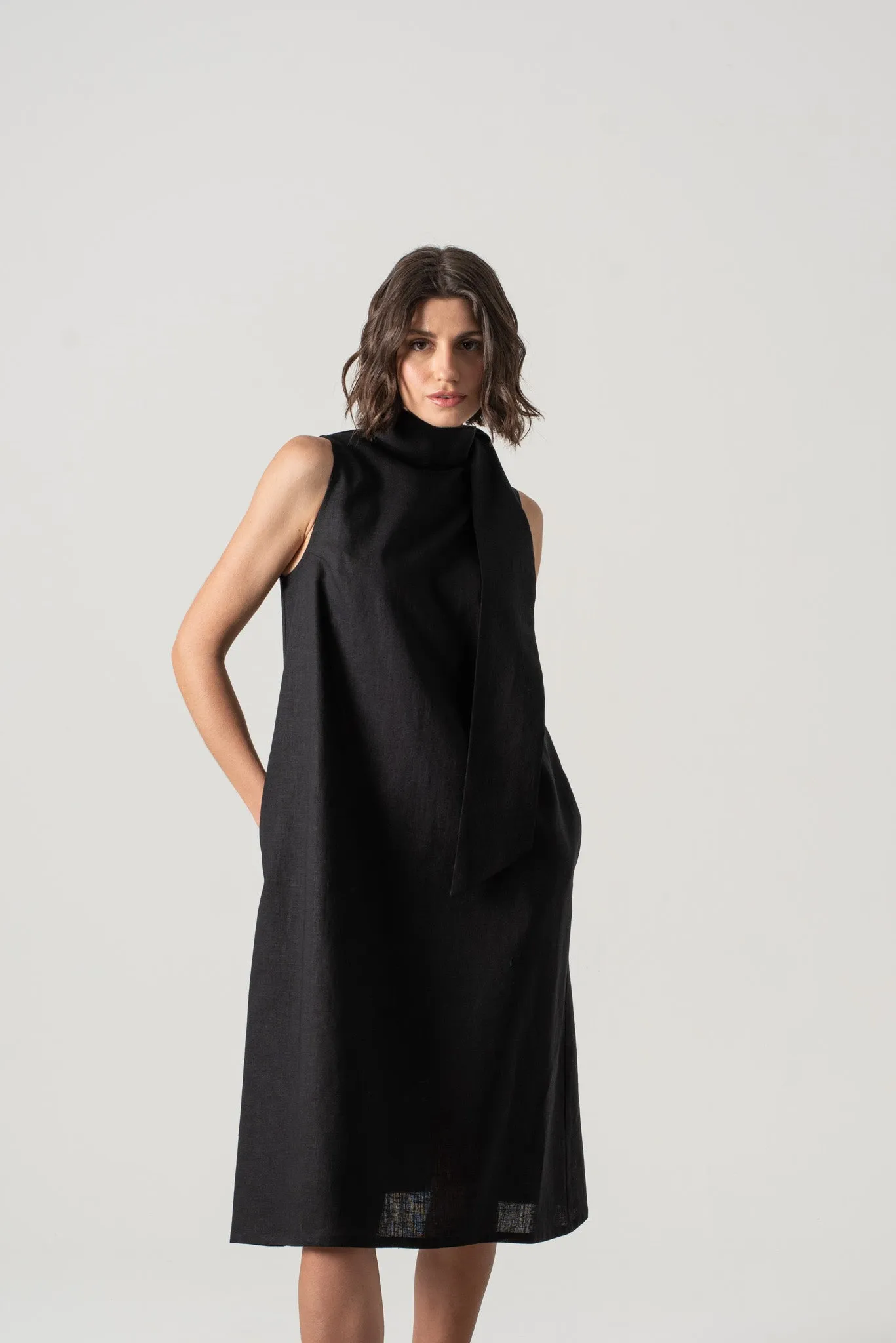 Axel Linen Tie Dress Black