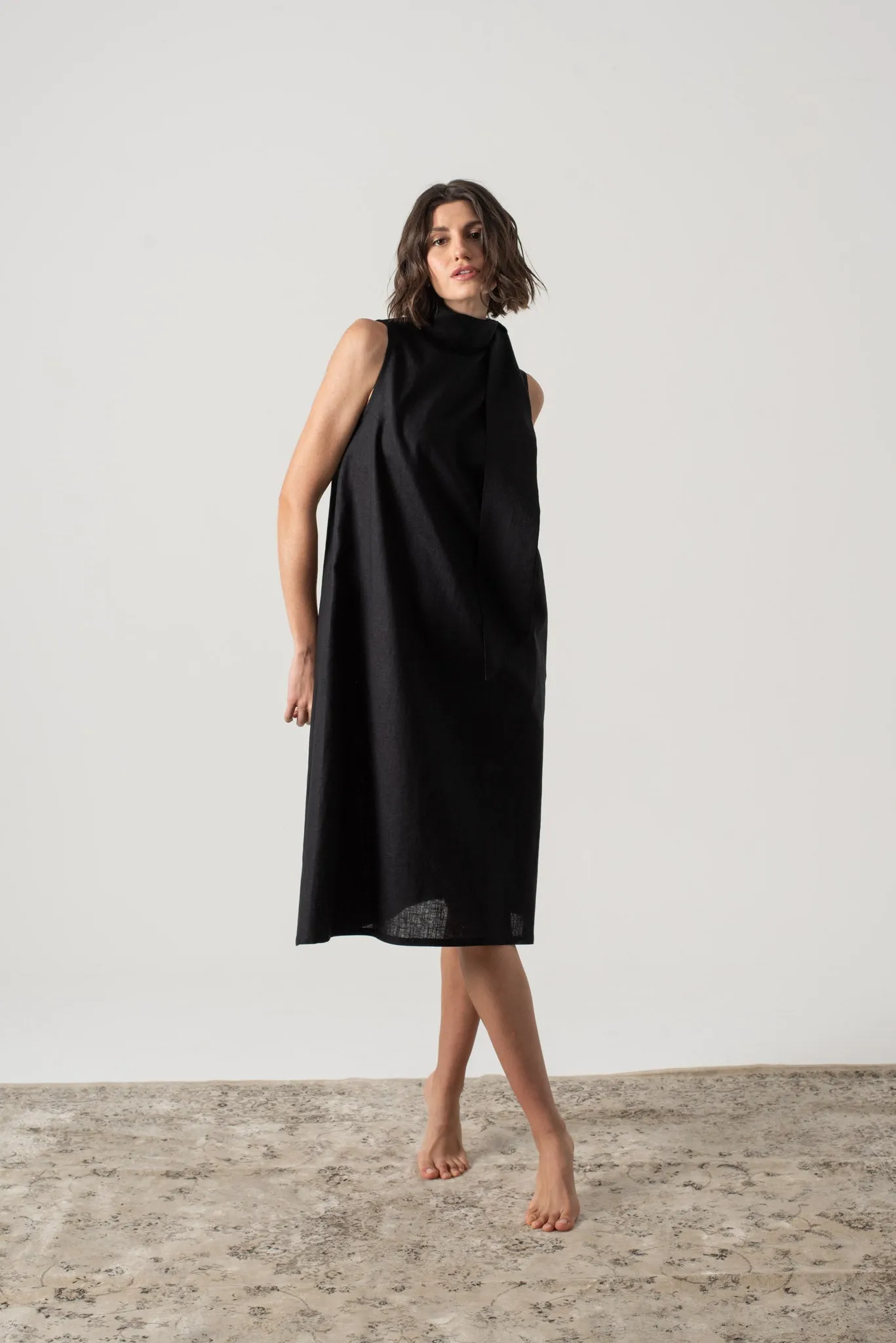 Axel Linen Tie Dress Black