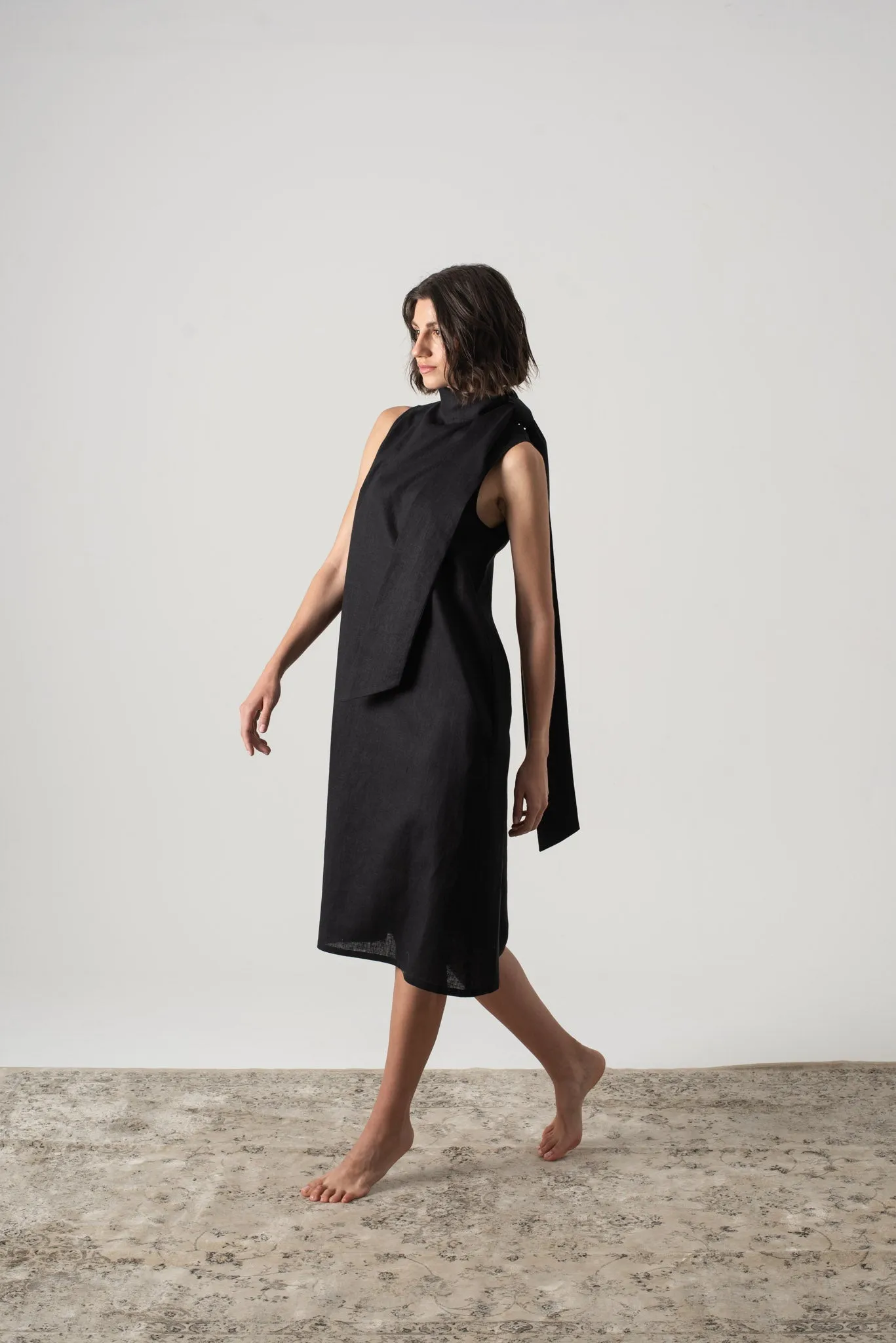 Axel Linen Tie Dress Black