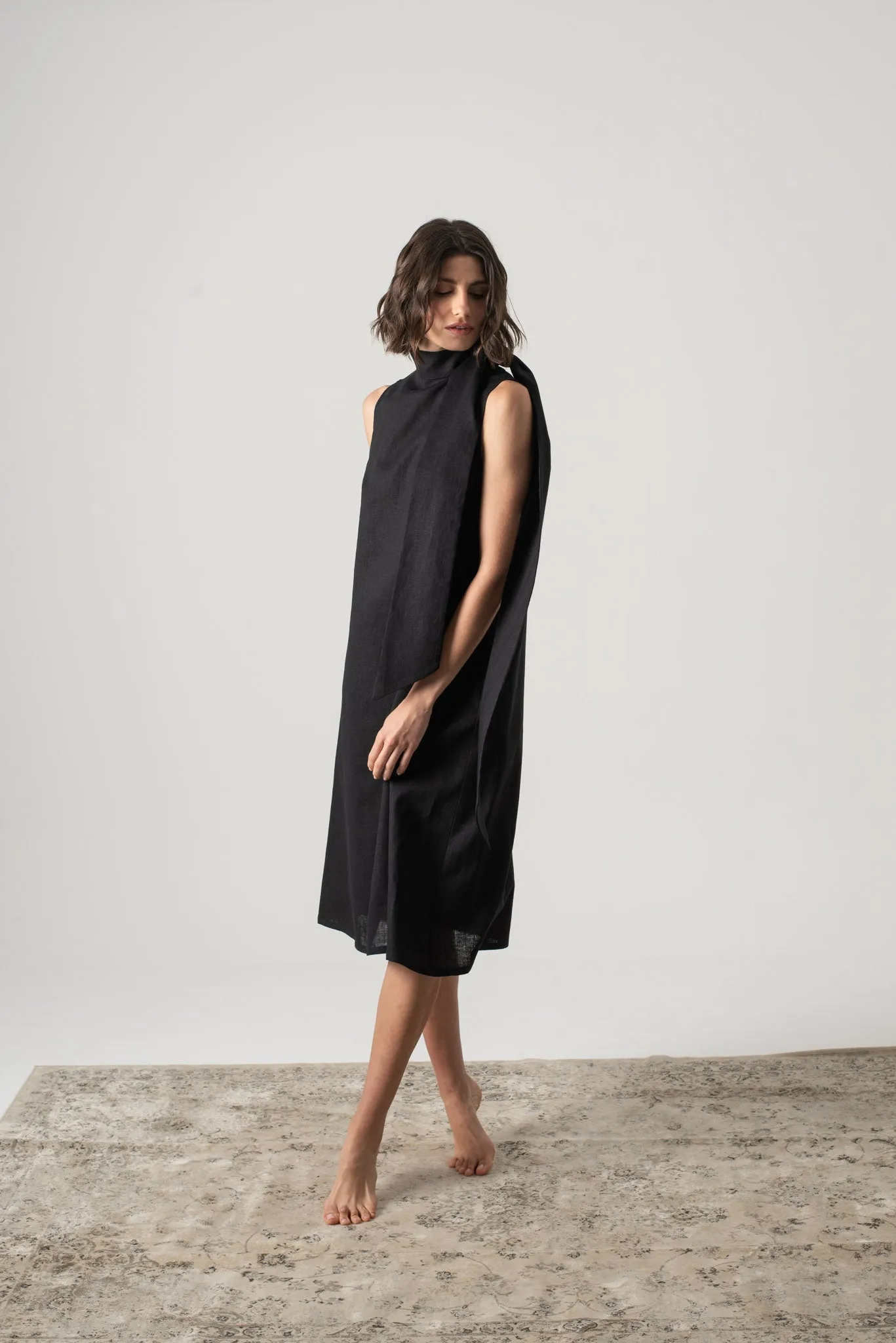 Axel Linen Tie Dress Black