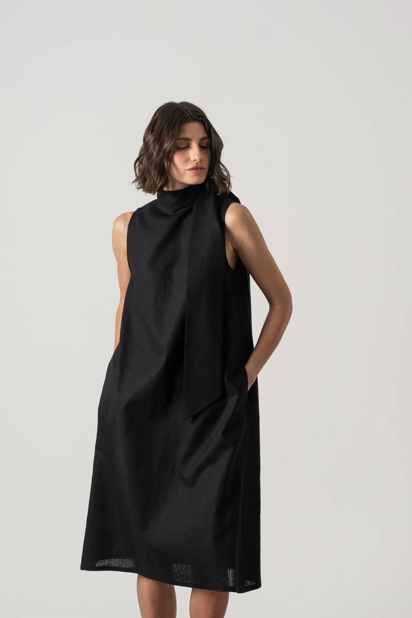 Axel Linen Tie Dress Black