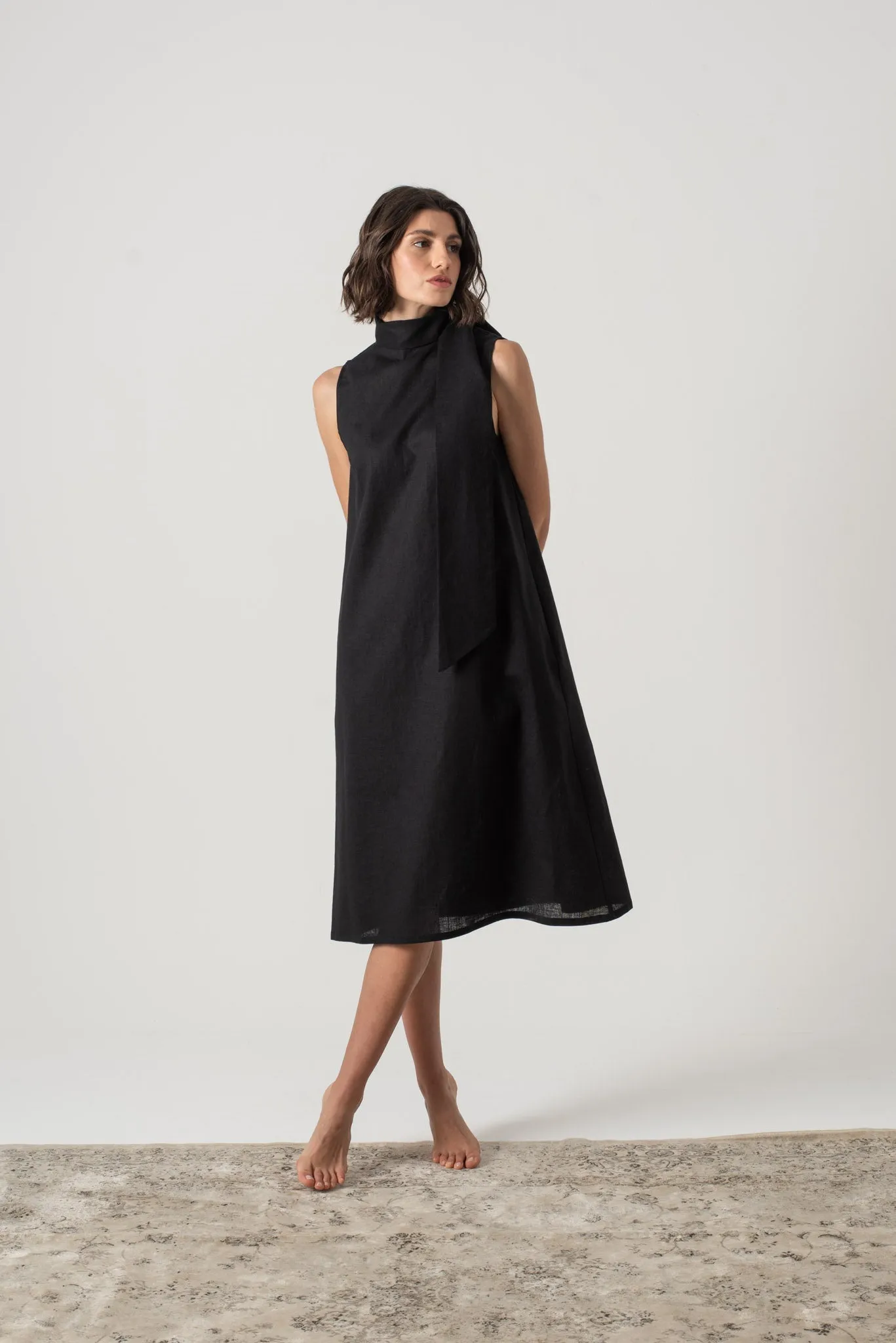 Axel Linen Tie Dress Black