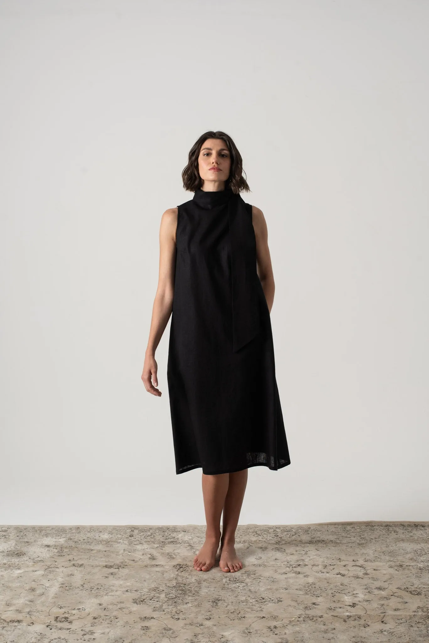 Axel Linen Tie Dress Black