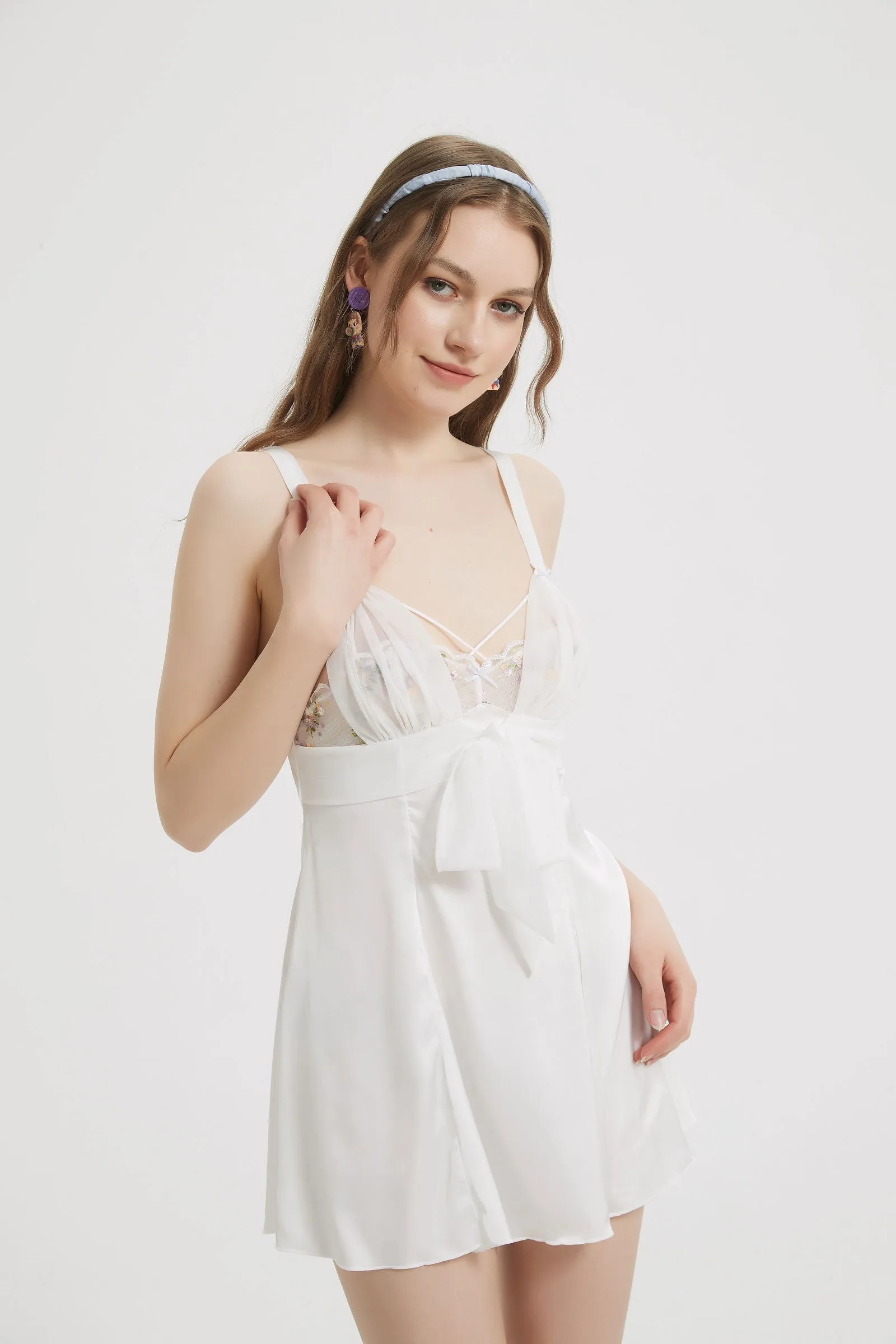 Chic White Satin Bow Tie Babydoll Dress