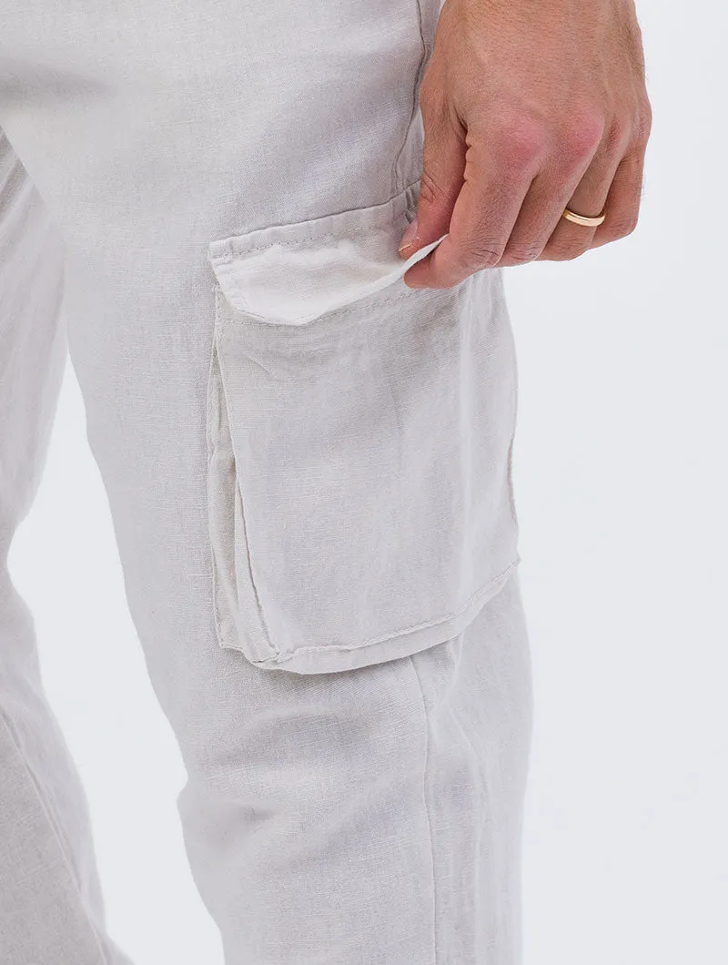 EZRA CARGO PANTS IN BEIGE