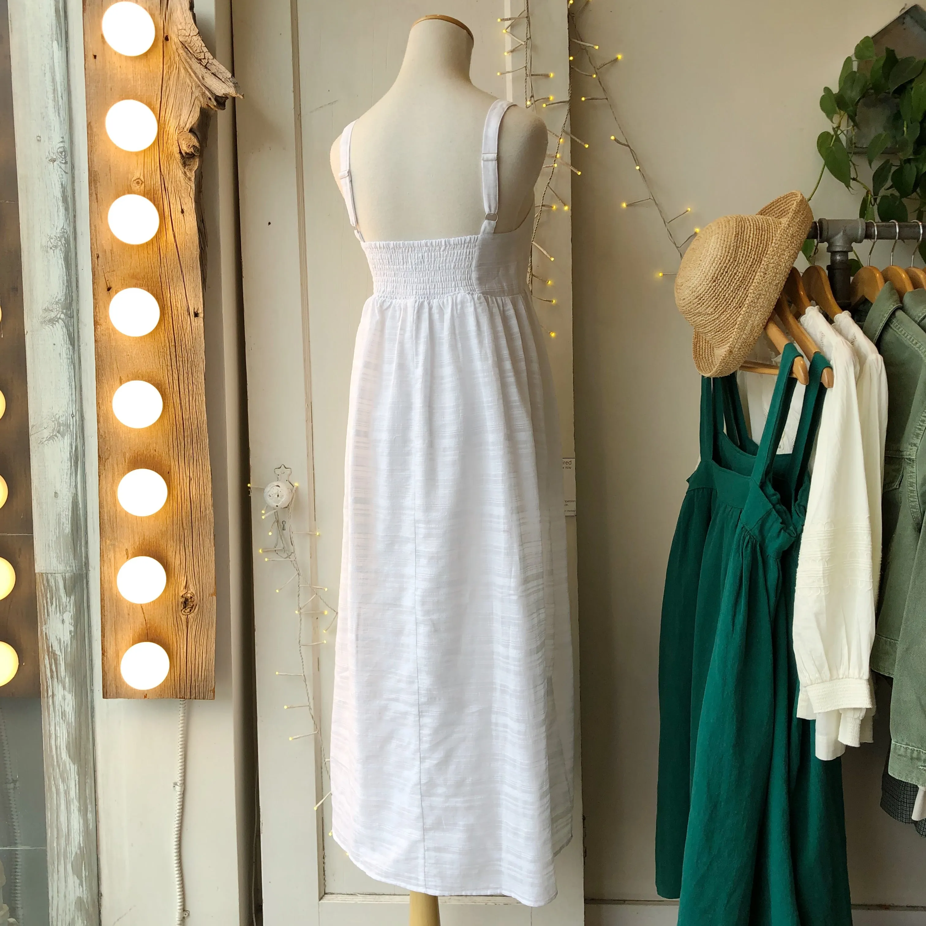 Gentle Fawn // Mila Dress White