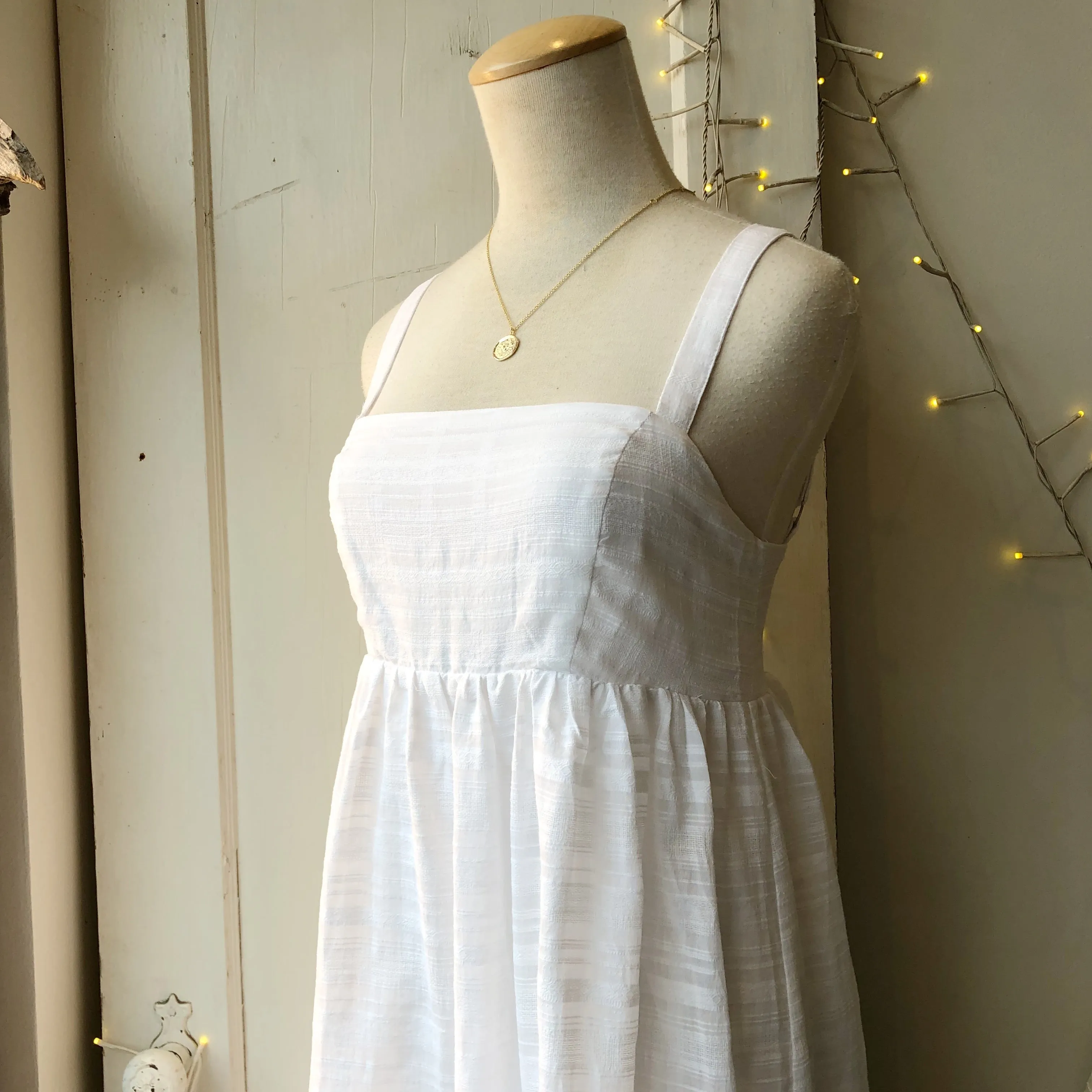 Gentle Fawn // Mila Dress White