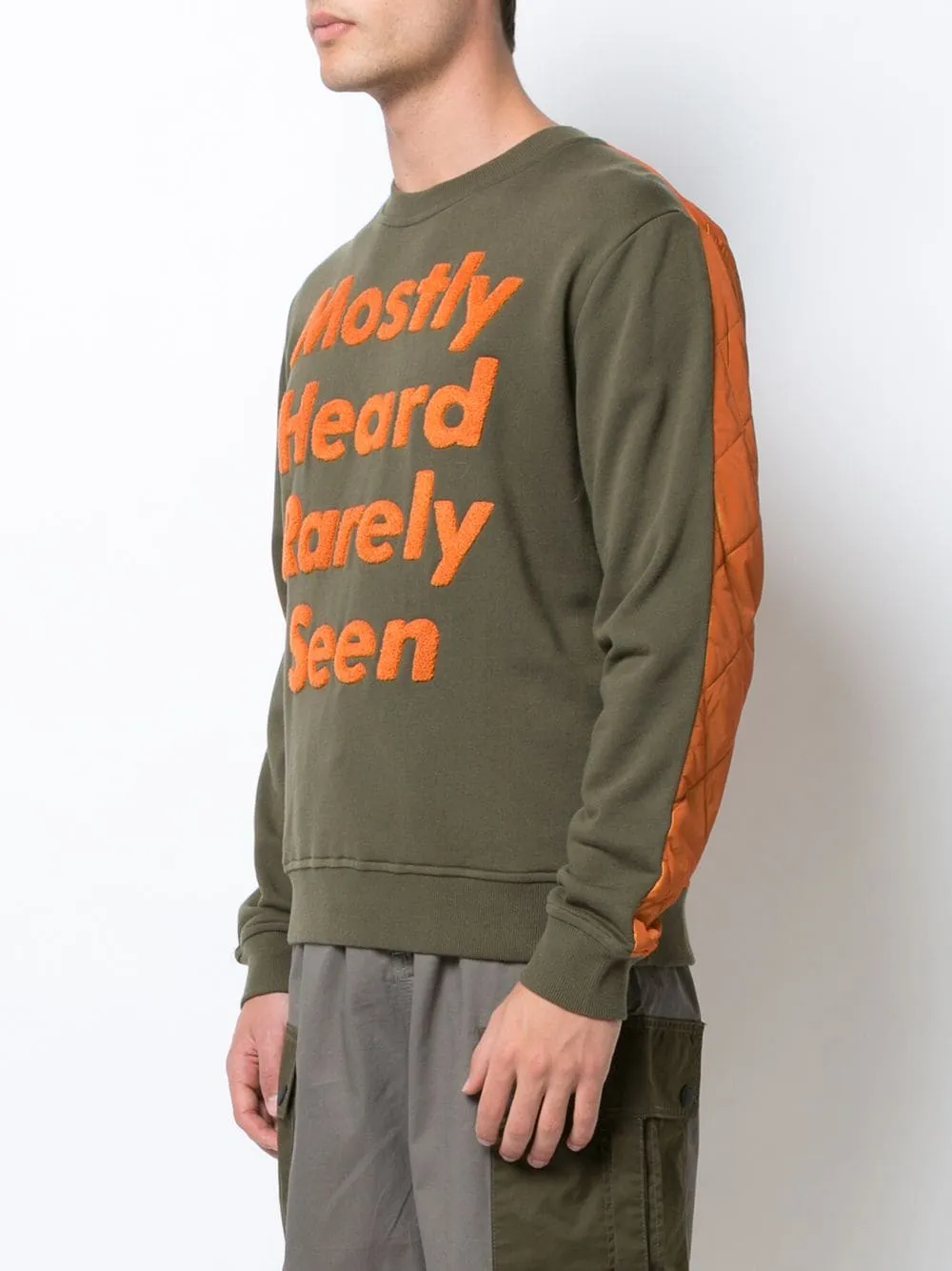 HYBRID NYLON QUILTED BACK CREW NECK ARMY GREEN