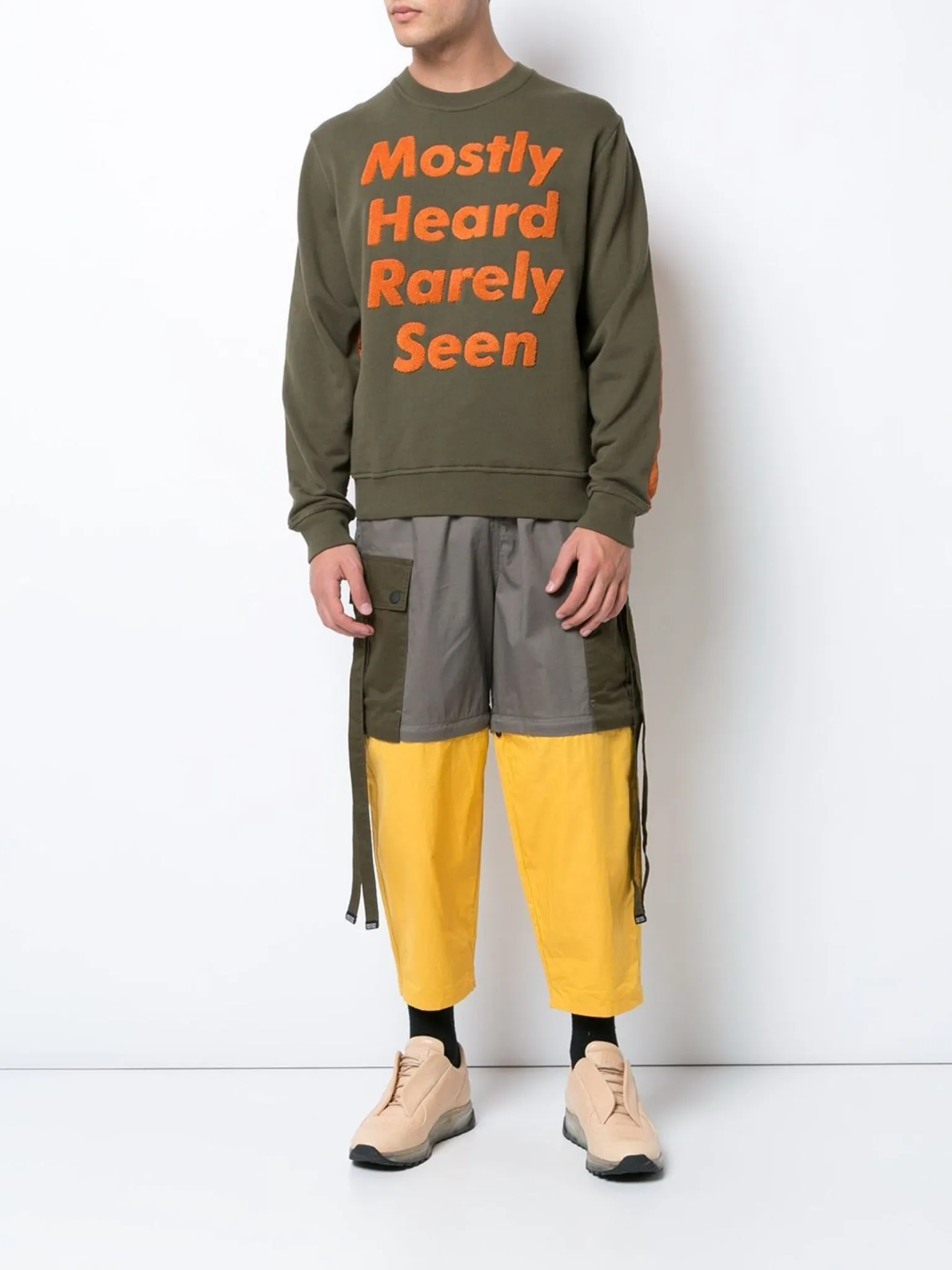 HYBRID NYLON QUILTED BACK CREW NECK ARMY GREEN