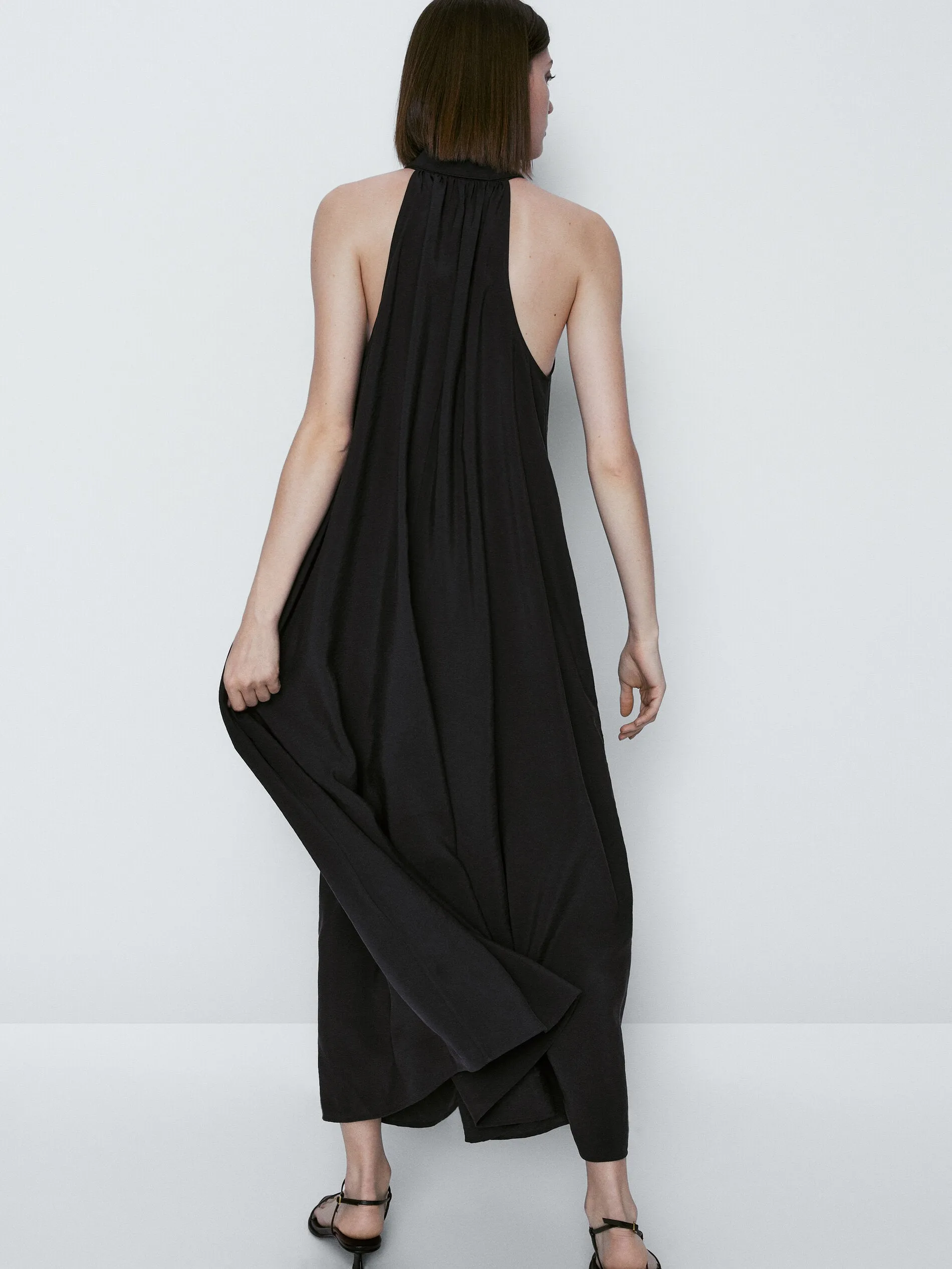 Irkutsk Black Dress