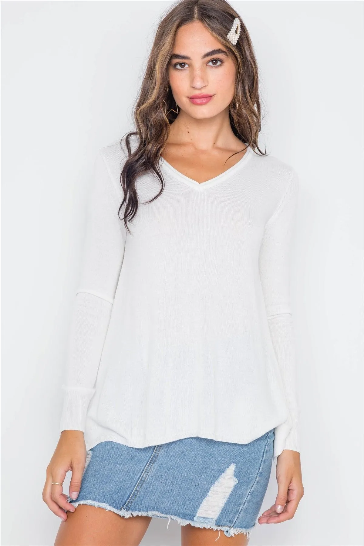 Ivory Knit Casual V-Neck Solid Long Sleeve Sweater