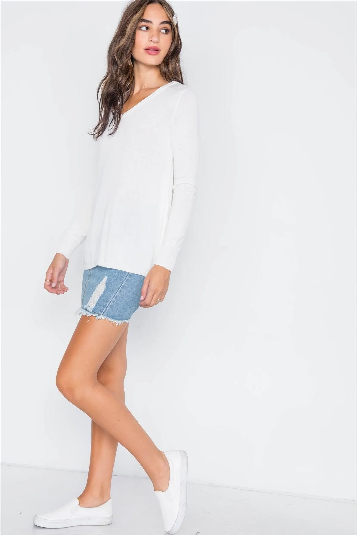 Ivory Knit Casual V-Neck Solid Long Sleeve Sweater