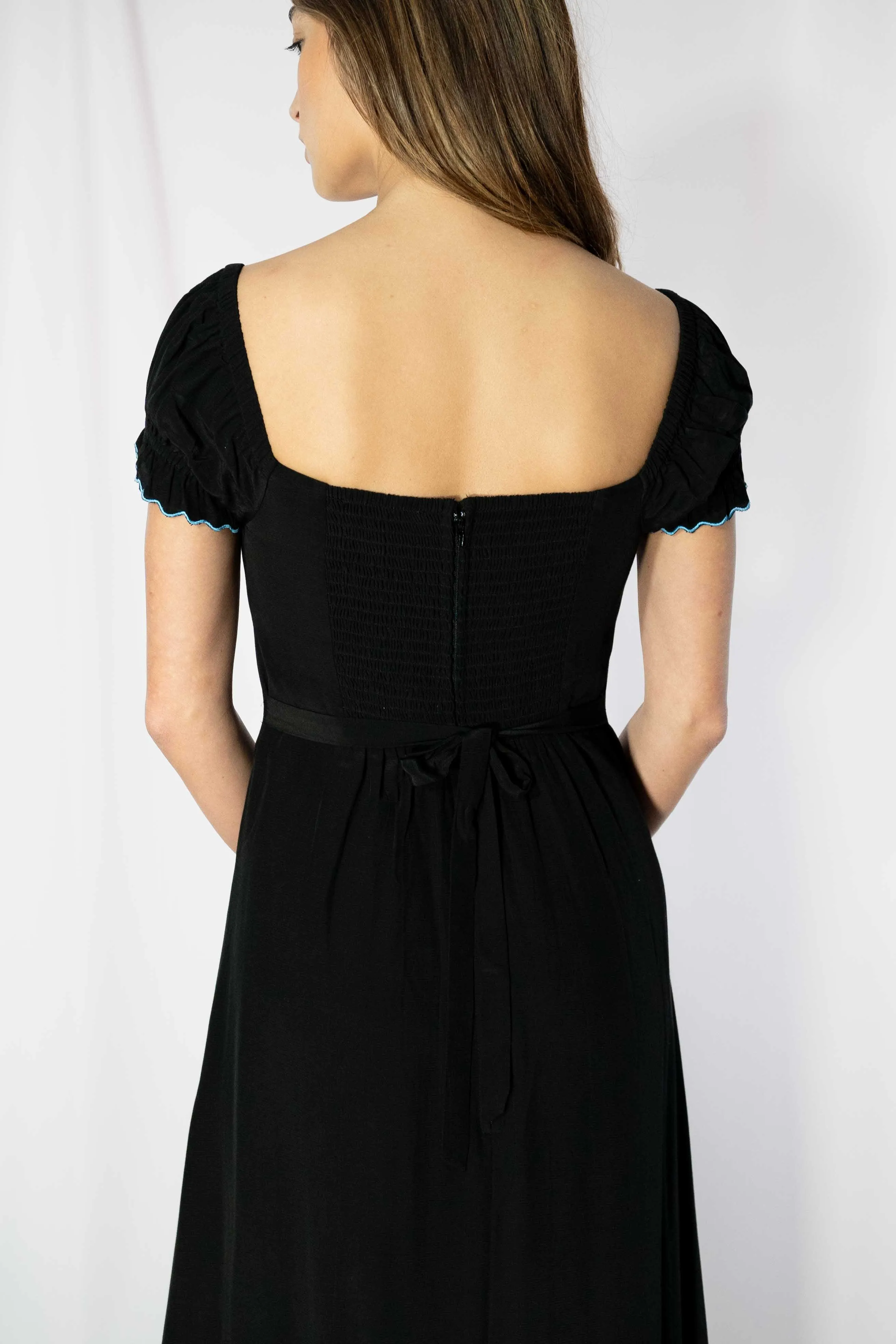 Jeanne Black Dress