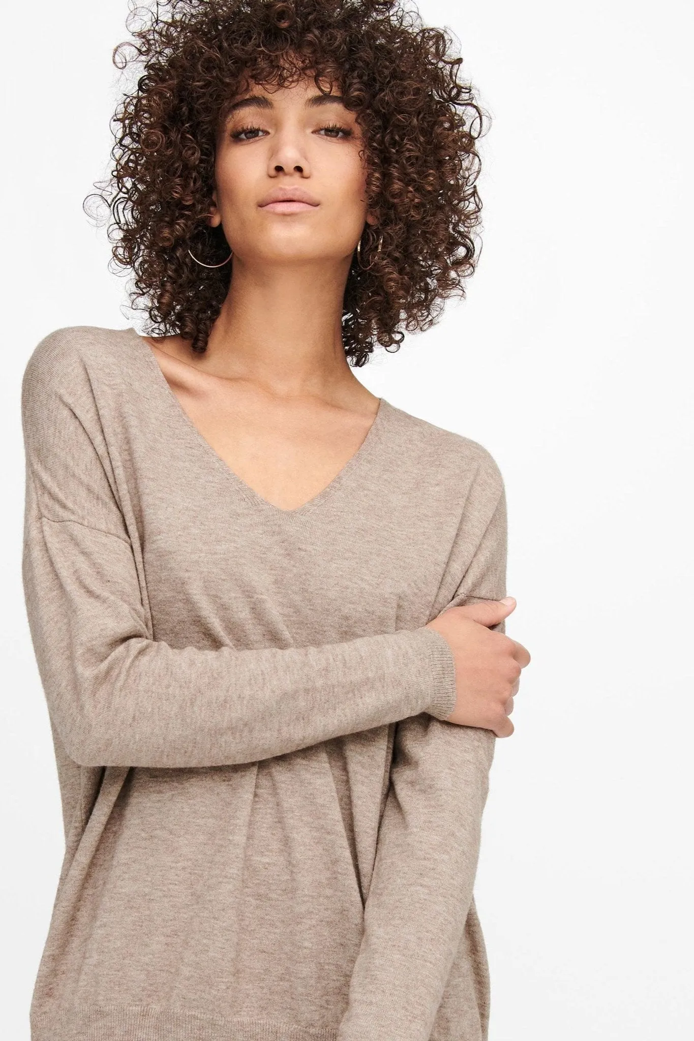 Lely Loose V-Neck Knit - Beige