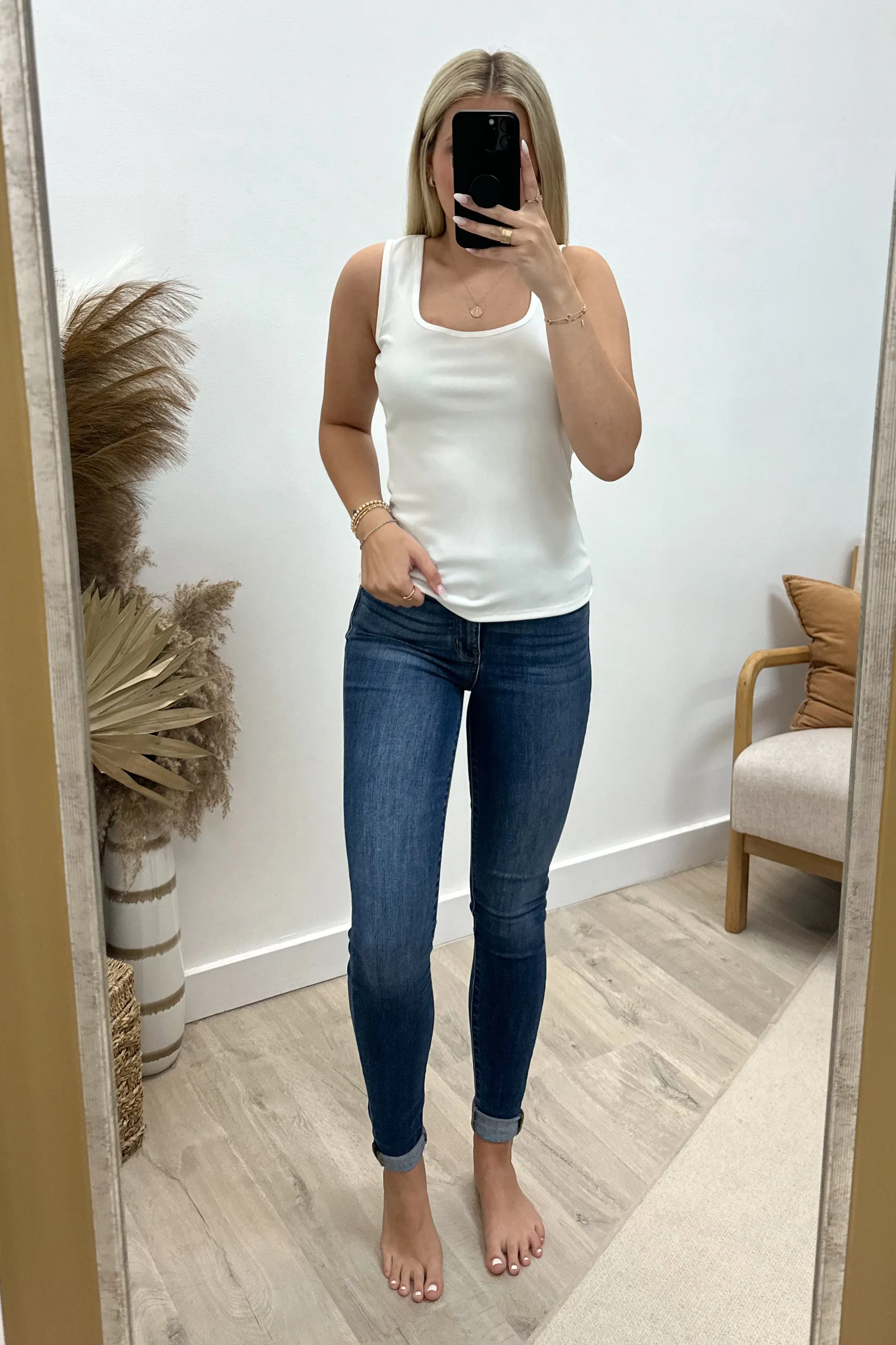 "Everyday Beauty" Tank Top (Ivory)
