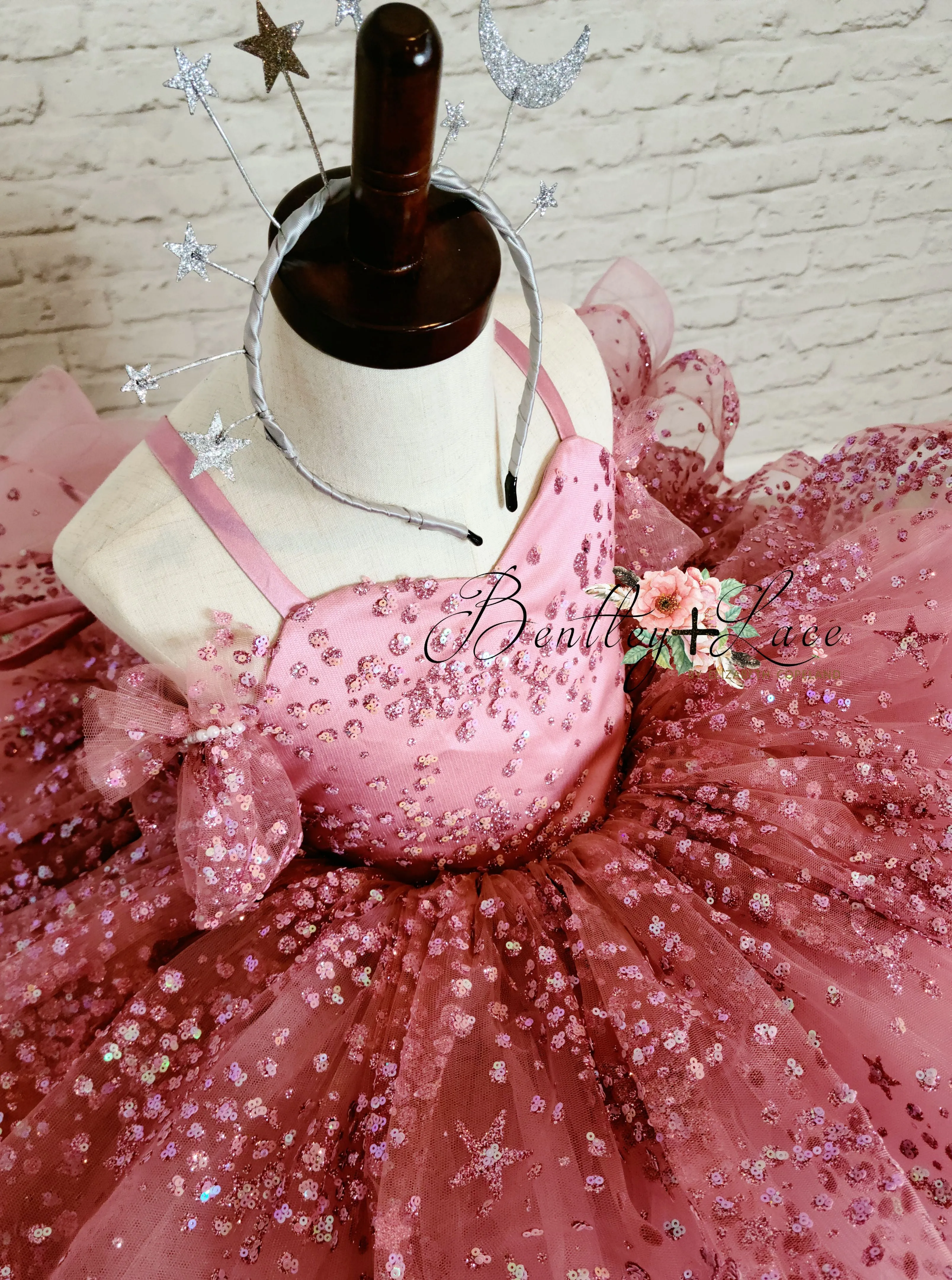 retired rental guc "Starry Eyes" Petal Length Dress Pink (4 Year - Petite 5 Year)