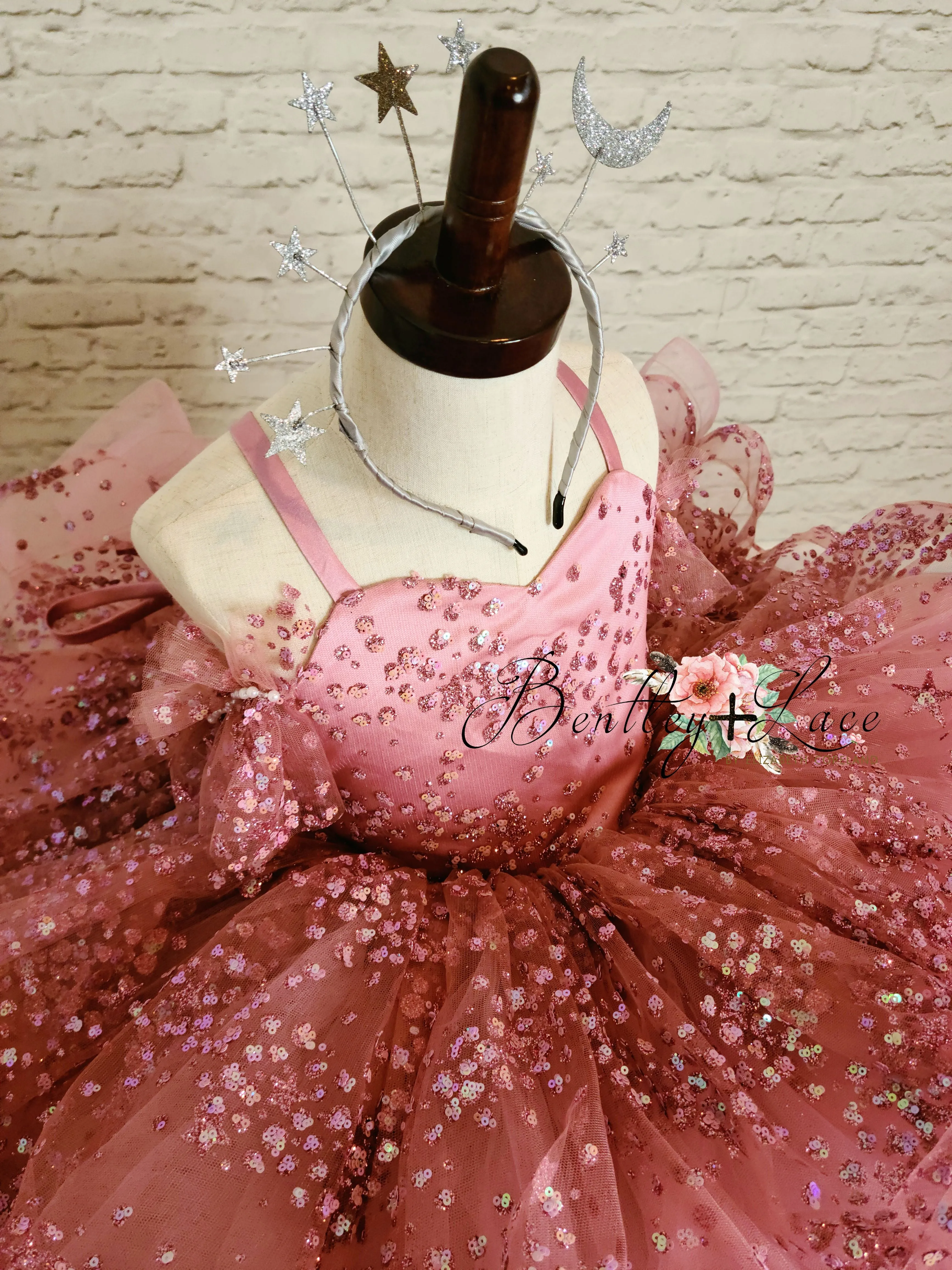 retired rental guc "Starry Eyes" Petal Length Dress Pink (4 Year - Petite 5 Year)
