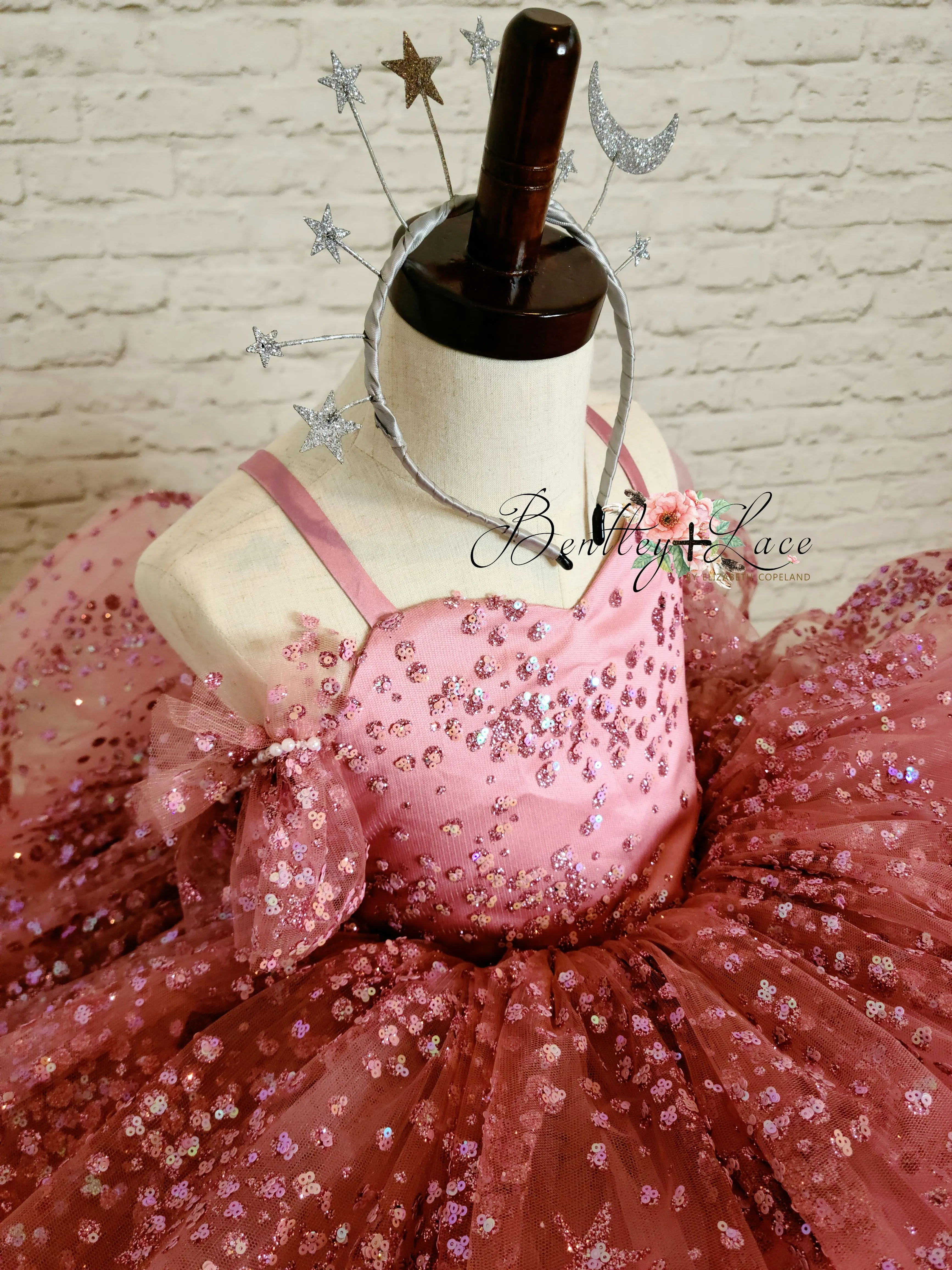retired rental guc "Starry Eyes" Petal Length Dress Pink (4 Year - Petite 5 Year)