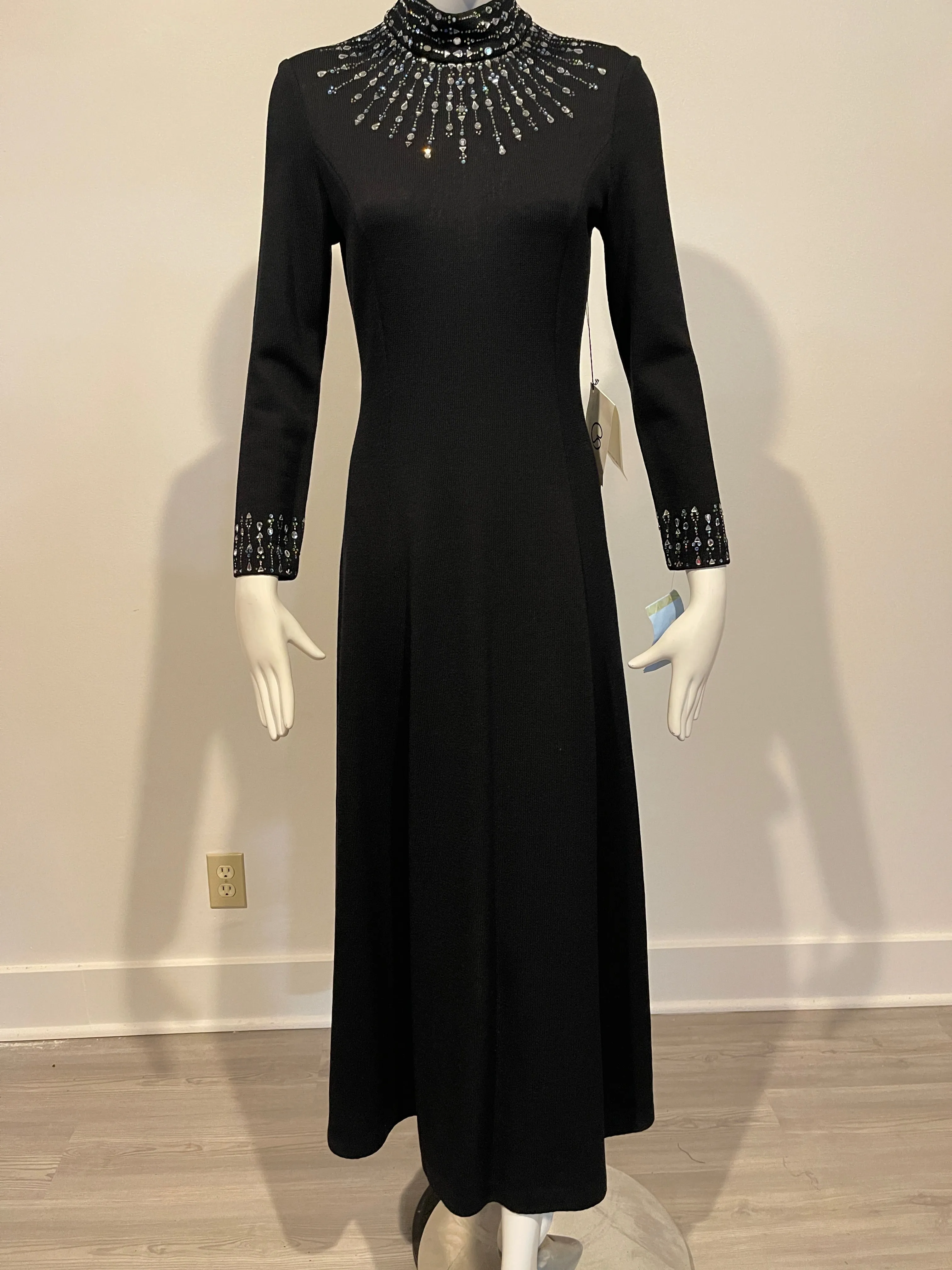 St. John Size 0 Black Santana Knit Beaded Long Sleeve Gown Dress