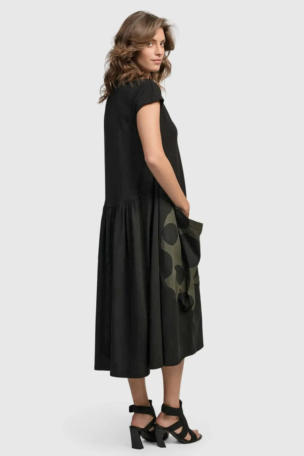 Urban Melody Midi Dress